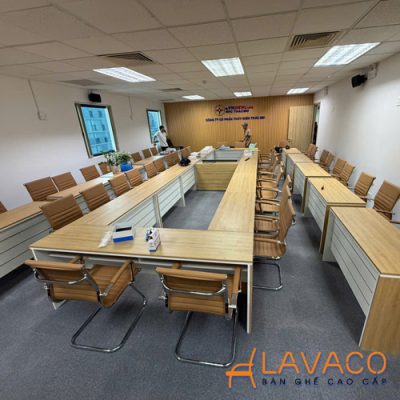 Ghe-chan-quy-boc-da-phong-hop