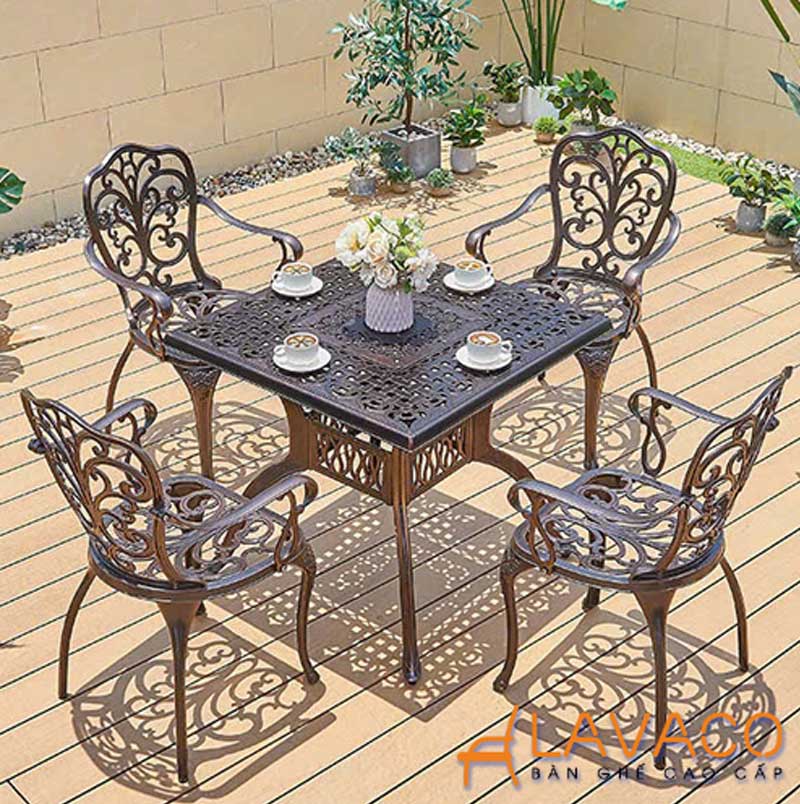 Mẫu bàn ghế nhôm đúc ngoài trời đẹp, bền và sang trọng