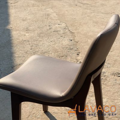 Ghe-an-boc-nem-chan-go-Ventura