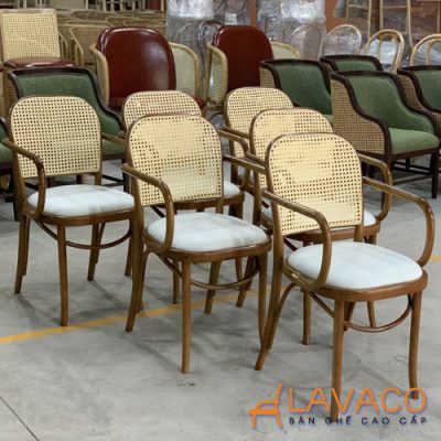 Ghe-Thonet-811-co-tay-tua-may