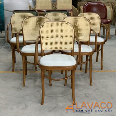Ghe-Thonet-811-co-tay-tua-may