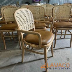 Ghe-Thonet-811-co-tay-tua-may