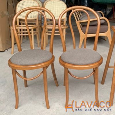 Ghe-cafe-go-Thonet-18-co-nem