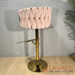 Ghe-quay-bar-nem-nhung-chan-ma-vang