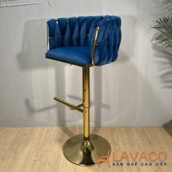 Ghe-quay-bar-nem-nhung-chan-ma-vang