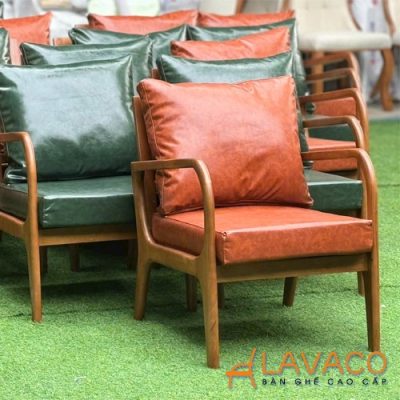 Sofa-don-tay-cong-Ronaldo-khung-go-ASH