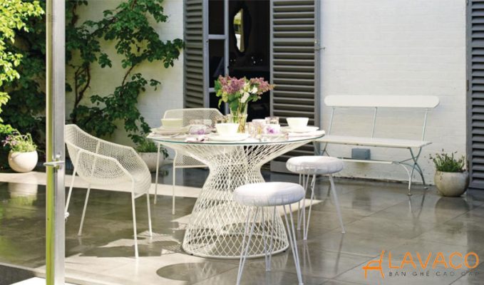 ban-ghe-ban-cong-nho-dep-3