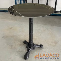 Ban-cafe-tron-mat-da-chan-gang-tru-duc