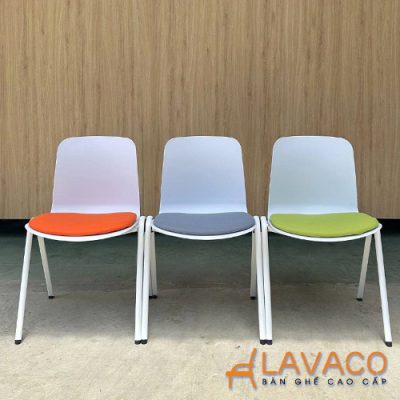 Day-ghe-bang-cho-nhua-chan-sat