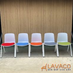 Day-ghe-bang-cho-nhua-chan-sat