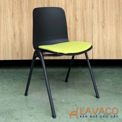 Ghe-nhua-lot-nem-ngoi-chan-sat