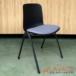 Ghe-nhua-lot-nem-ngoi-chan-sat