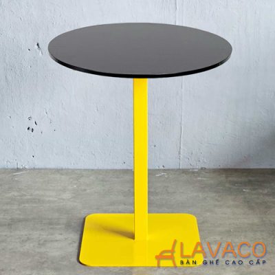 Ban-cafe-mat-go-chan-thep-de-vuong