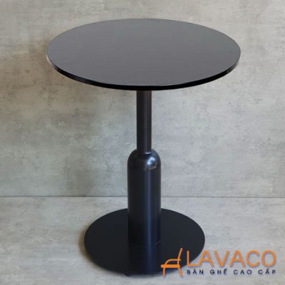 Ban-cafe-tron-mat-go-chan-thep