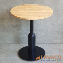 Ban-cafe-tron-mat-go-chan-thep