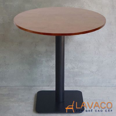 Ban-cafe-tron-mat-go-chan-thep-de-vuong