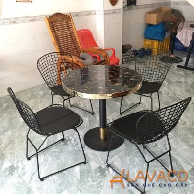 Mẫu bàn ghế sắt mỹ thuật nổi bật tại Lavaco