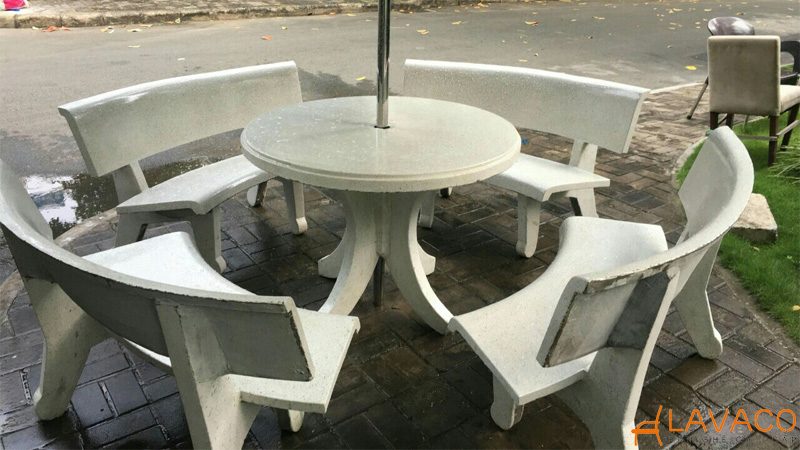Thanh lý bàn ghế đá ngoài trời giá tốt