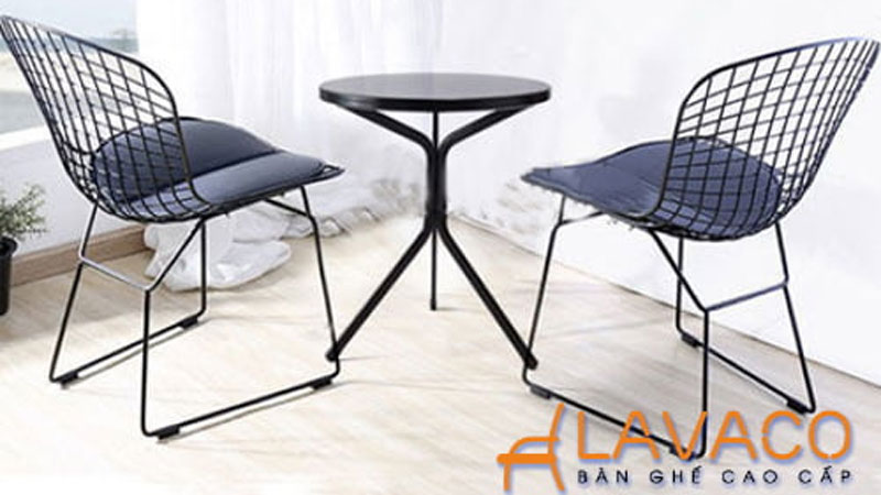 10 mẫu thanh lý bàn ghế sắt ngoài trời phù hợp chi phí