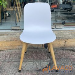 Ghe-cafe-nhua-chan-sat-gia-go