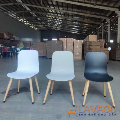 Ghe-cafe-nhua-chan-thep-cao-cap