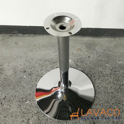 Ban-tron-cafe-chan-mam-xi-ma