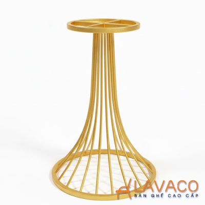 Chan-ban-cafe-sat-son-tinh-dien