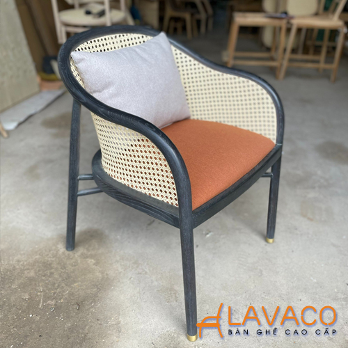 Ghế mây thư giãn dễ phối hợp với nhiều phong cách nội thất