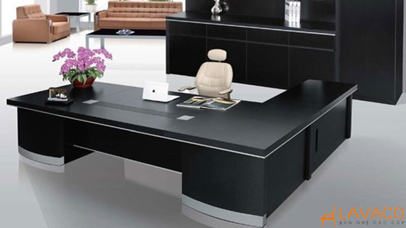 Cách trang trí và sắp xếp bàn làm việc theo phong thủy