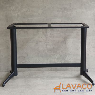 Chan-ban-cafe-chu-nhat-sat-son-tinh-dien