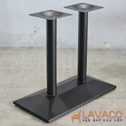 Chan-ban-cafe-doi-sat-son-tinh-dien