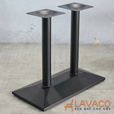 Chan-ban-cafe-doi-sat-son-tinh-dien