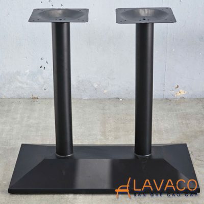 Chan-ban-cafe-doi-sat-son-tinh-dien