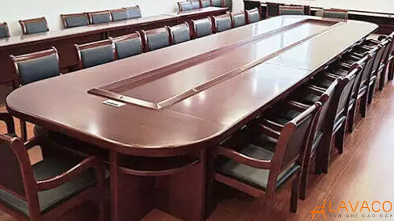 Tổng hợp 15 mẫu bàn ghế gỗ phòng họp đẹp, bền và sang trọng