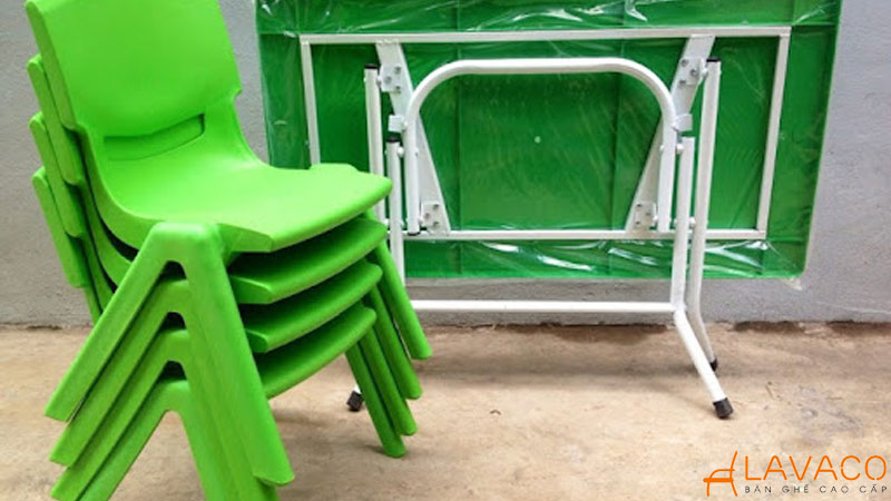 Một số lưu ý khi chọn mua bàn ghế nhựa thanh lý