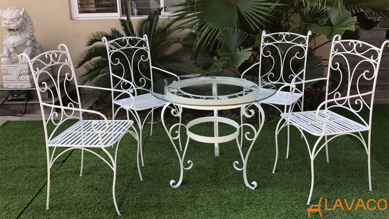 6 lưu ý quan trọng khi mua bàn ghế sân vườn thanh lý