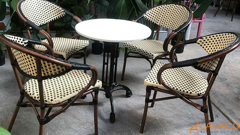 Gợi ý 10 bộ bàn ghế mây/ giả mây ngoài trời đáng mua nhất 2026
