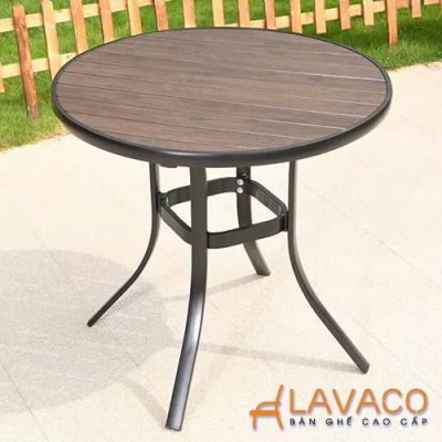 Ban-ngoai-troi-composite-gia-go-nau