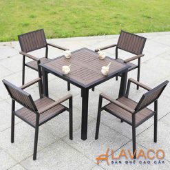 Bo-ban-cafe-san-vuon-biet-thu-4-ghe