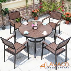 Bo-ban-cafe-san-vuon-biet-thu-cao-cap