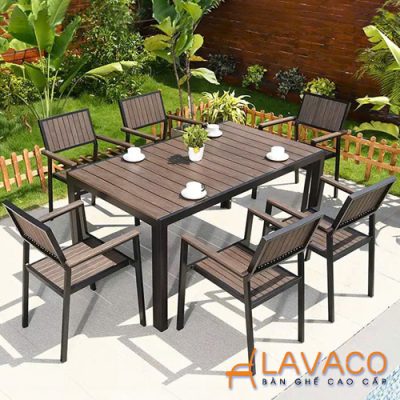 Bo-ban-san-vuon-biet-thu-cao-cap