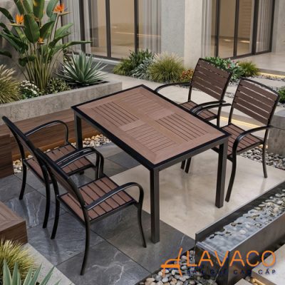 Bo-ban-san-vuon-biet-thu-cao-cap