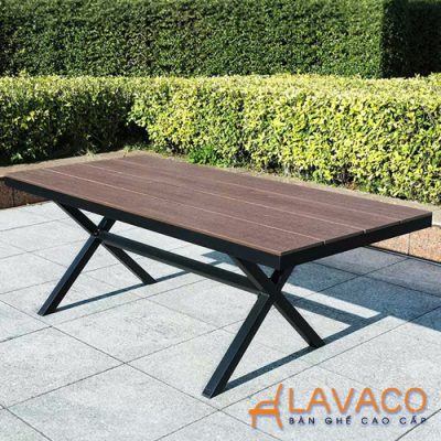 Ban-san-vuon-khung-nhom-mat-composite-2m2