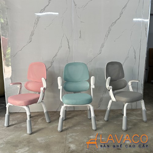 Có nên mua ghế học chống gù cho trẻ không?