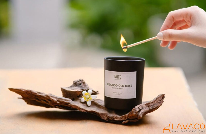 Nến thơm decor bàn làm việc đẹp