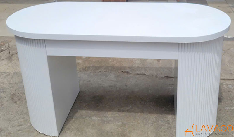 Bàn chữ nhật bo tròn góc