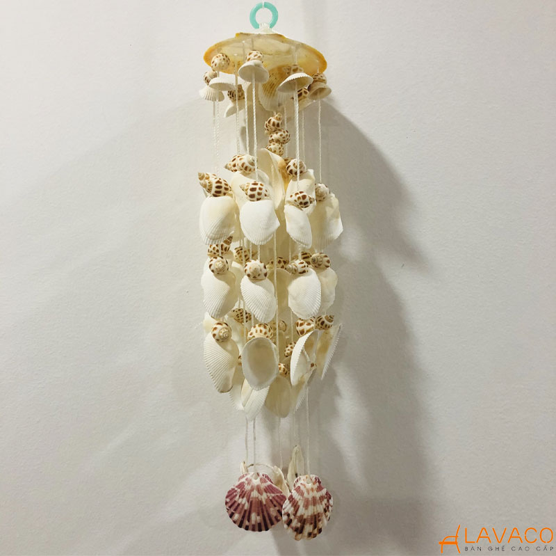 Chuông gió mini bằng vỏ ốc.