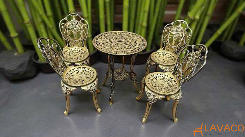 Bộ bàn ghế nhôm đúc nhỏ gọn cho ban công