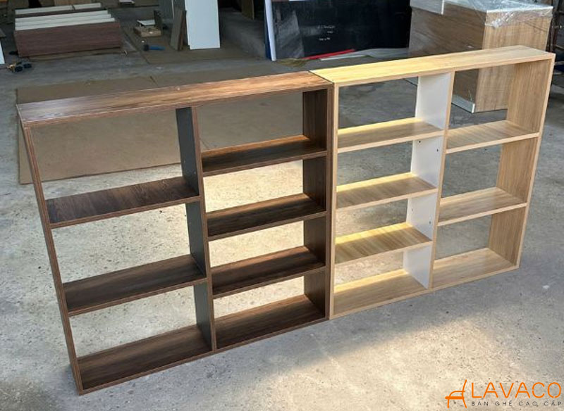 Đối với kệ gỗ công nghiệp, hãy chú ý đến mép dán viền