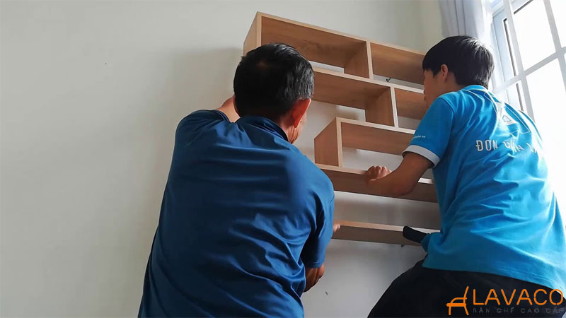 Các bước lắp đặt kệ treo tường tại nhà